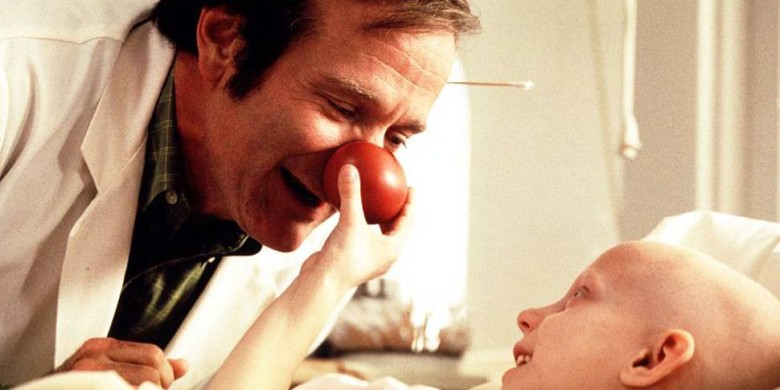 Robin Williams no filme Patch Adams | Foto: ilustração