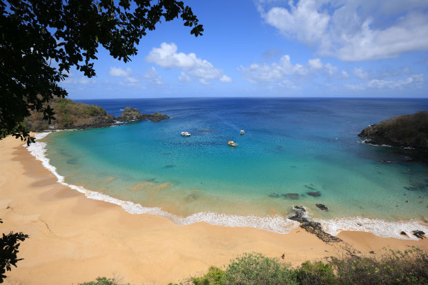 Baía do Sancho é a melhor praia do mundo pelo segundo ano consecutivo. Foto: Teresa Maia/DP/DA Press