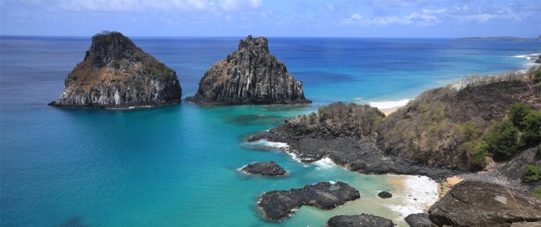 Em virtude de o moeda norte-americano ter ultrapassado a barreira dos R$ 3, mercado nacional vê o número de reservas crescer | Foto: Fernando de Noronha