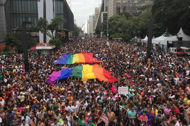 A Parada Gay em São Paulo, no domingo 7