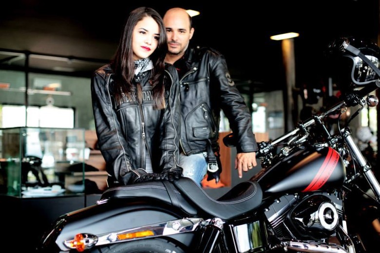 Rodrigo Guerra e sua filha, Anna Júlia, dois afeiçoados de Surubim na cultura biker | Foto: Danilo Leal & Thalita Rodrigues