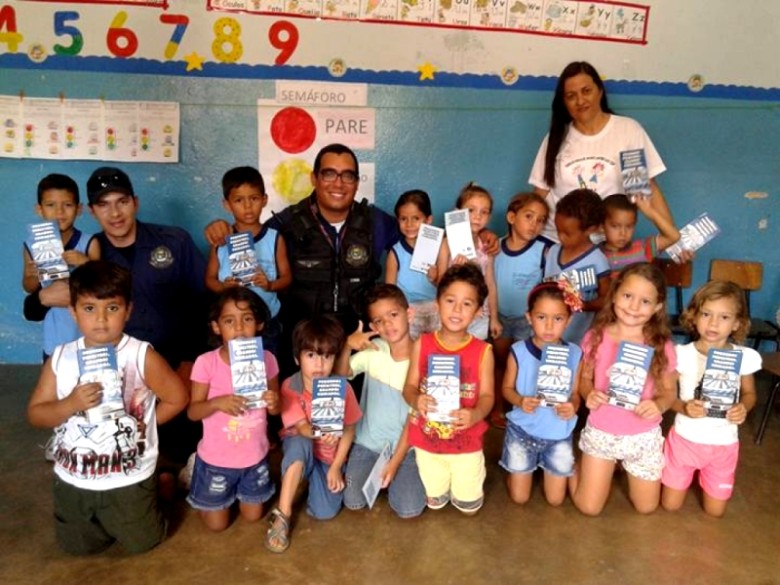 Secretaria de Defesa Social realiza palestras em escolas.