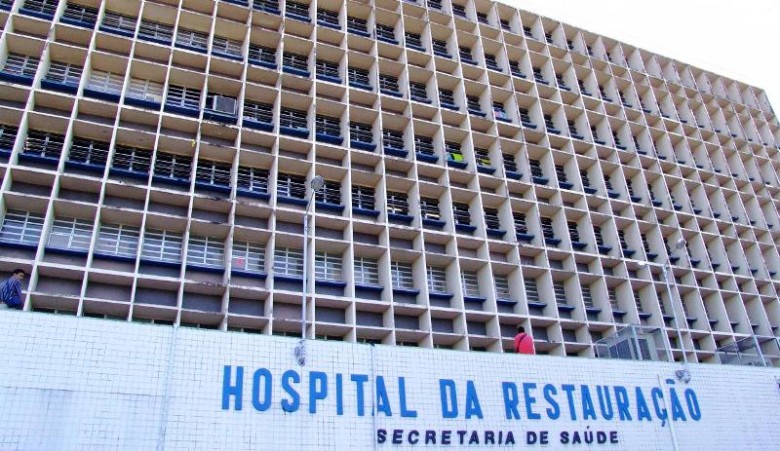 Bebê foi socorrido ao Hospital da Restauração no Recife.