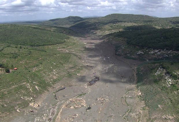Barragem de Jucazinho enfrenta o pior nível de água de sua história (Foto: Reprodução / TV Globo)