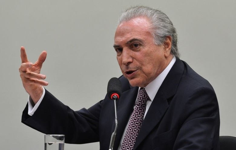 Diretório nacional do partido se reunirá para anunciar decisão. Presidente do PMDB, Michel Temer, não deverá comparecer.