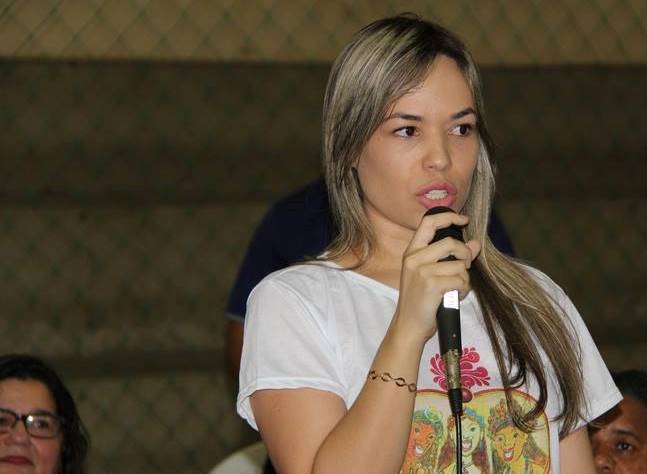 Rebeca  Germana é assistente social em Bom Jardim | Foto: Enio De Andrade