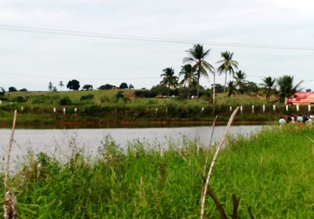 Açude de fazenda em Glória do Goitá, na Zona da Mata Norte, onde três adolescentes morreram afogados (Foto: Bruno Grubertt/TV Globo)