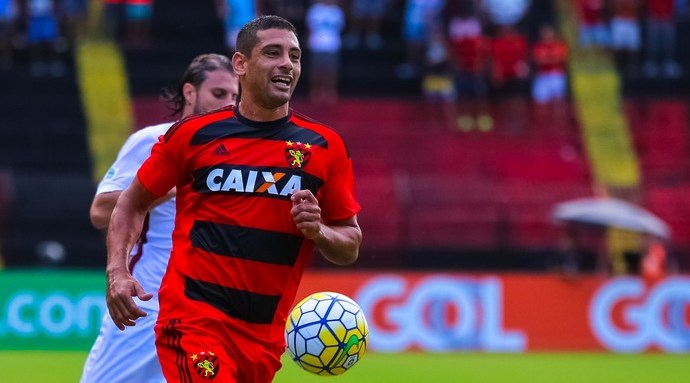 Diego Souza Sport x Fluminense (Foto: Estadão Conteúdo)