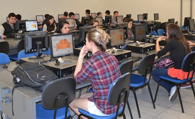 Faculdade oferece cursos gratuitos em quatro cidades da Região Metropolitana do Recife (Foto: Divulgação/Gustavo Trevisan)