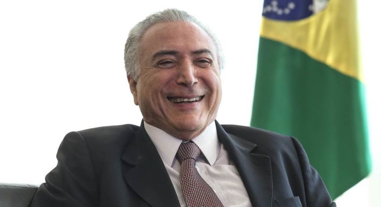 Pelas mudanças propostas pelo governo Temer, será preciso trabalhar 49 anos para ter acesso à aposentadoria integral.