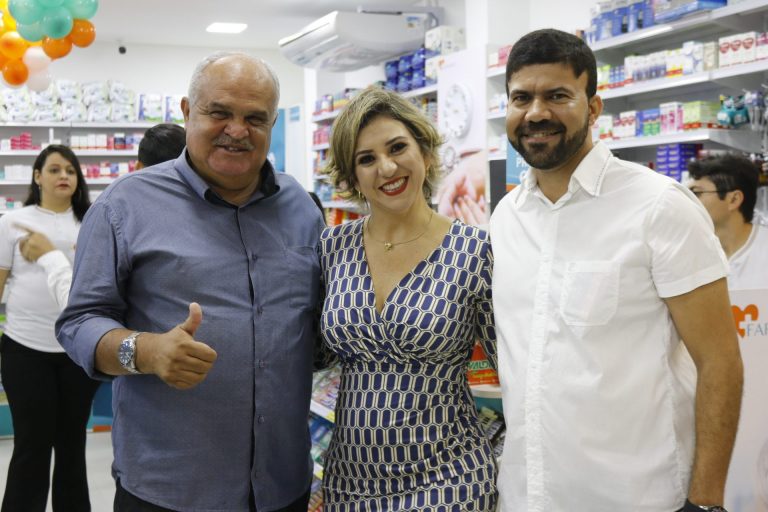 Solenidade de inauguração da nova Farmapio. | Foto: Lulu/Surubim News