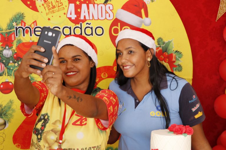 Festa do 4º aniversário do Mercadão do Zé. | Foto: Lulu/Surubim News