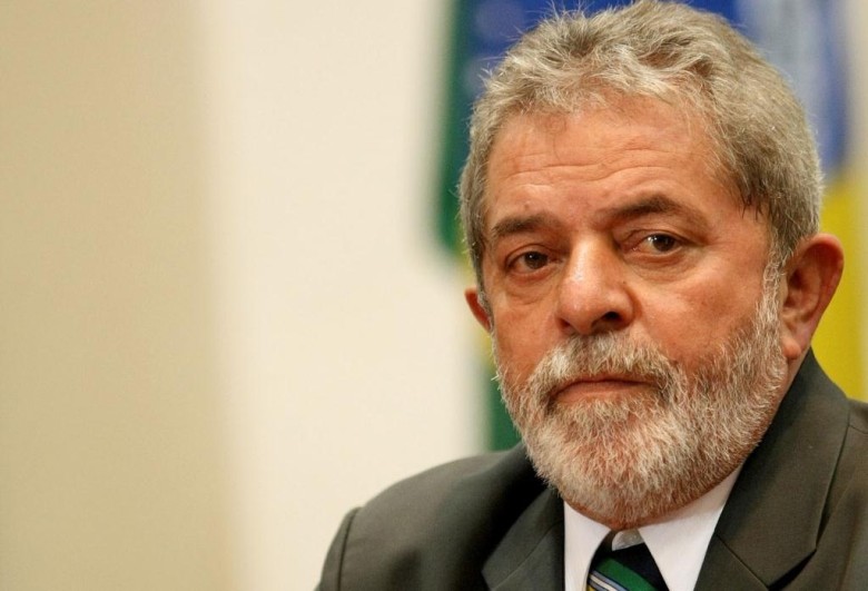 Lula pede a união nacional para o País encontrar a saída da crise econômica.