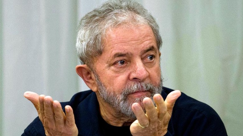 O PT e o Palácio do Planalto esperam uma resposta definitiva de Lula sobre o sítio que utiliza em Atibaia.