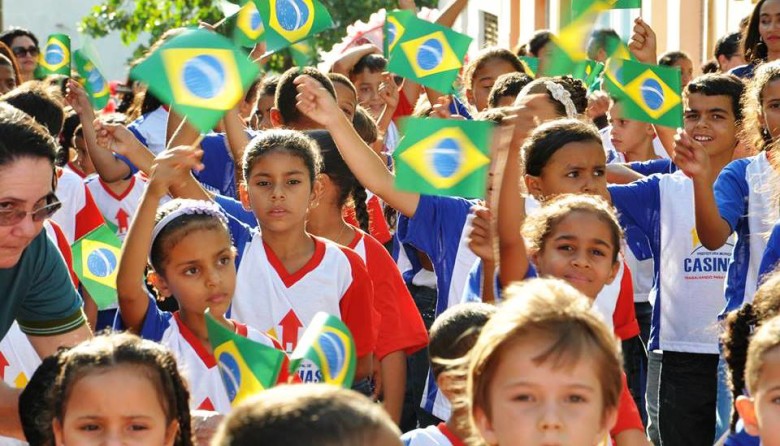 Desfiles acontecerão nos polos Vila Nova, Montado, Junco e Centro de Casinhas (Foto: Mário Andrade/Divulgação)
