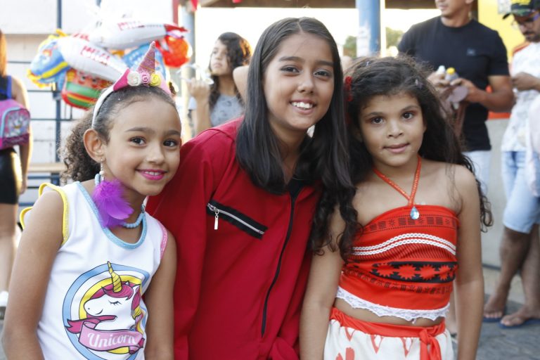 Polo infantil diverte criançada no Desfile das Virgens. | Foto: Lulu/Surubim News