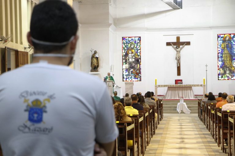 Missa na Matriz de São José de Surubim neste domingo, 12 de julho. | Foto: Lulu/Surubim News