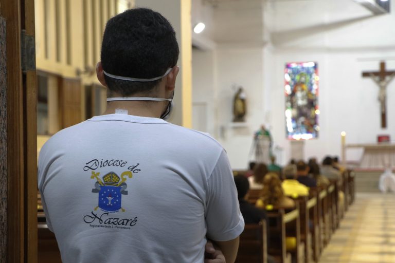 Missa na Matriz de São José de Surubim neste domingo, 12 de julho. | Foto: Lulu/Surubim News